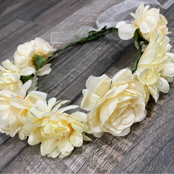 Flower headband - Picture 2 of 3